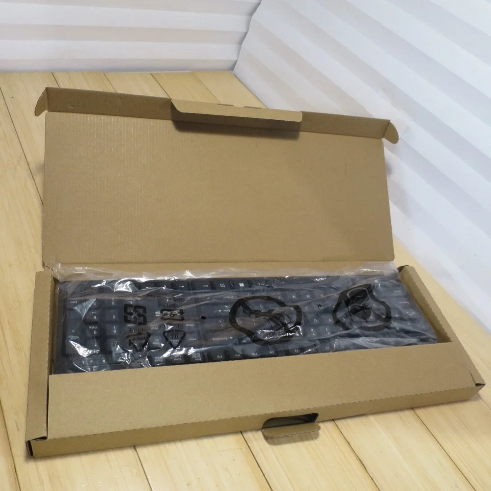 New Genuine Asus K49 Wired keyboard OK001-0051 Black, Never Used, in Factory Box